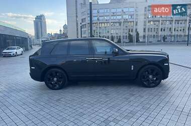 Позашляховик / Кросовер Rolls-Royce Cullinan 2020 в 