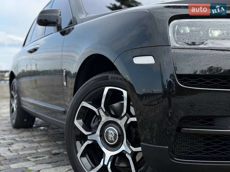Позашляховик / Кросовер Rolls-Royce Cullinan 2021 в Києві