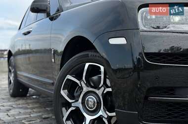 Внедорожник / Кроссовер Rolls-Royce Cullinan 2021 в 