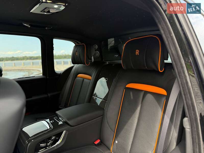 Позашляховик / Кросовер Rolls-Royce Cullinan 2021 в Києві