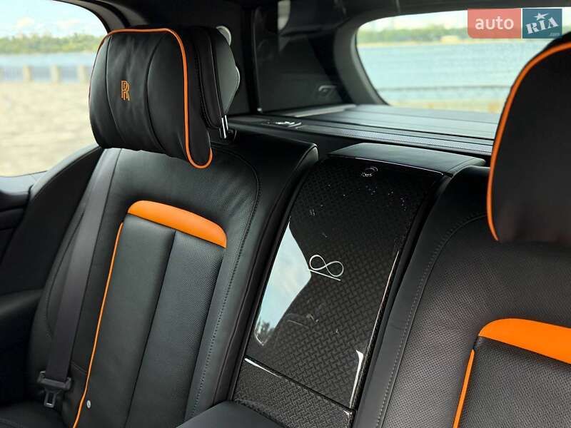 Позашляховик / Кросовер Rolls-Royce Cullinan 2021 в Києві