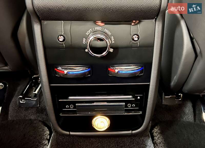Внедорожник / Кроссовер Rolls-Royce Cullinan 2022 в Киеве