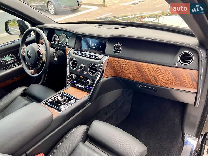 Внедорожник / Кроссовер Rolls-Royce Cullinan 2022 в Киеве