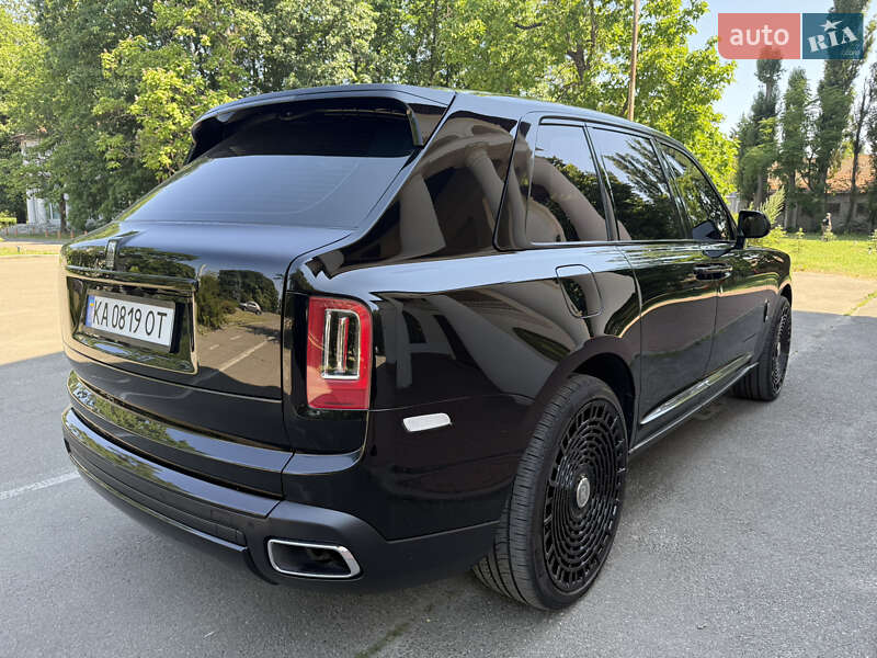 Внедорожник / Кроссовер Rolls-Royce Cullinan 2019 в Киеве