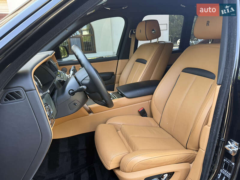 Внедорожник / Кроссовер Rolls-Royce Cullinan 2019 в Киеве