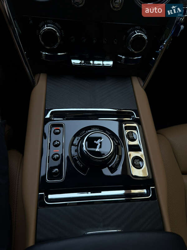 Внедорожник / Кроссовер Rolls-Royce Cullinan 2019 в Киеве