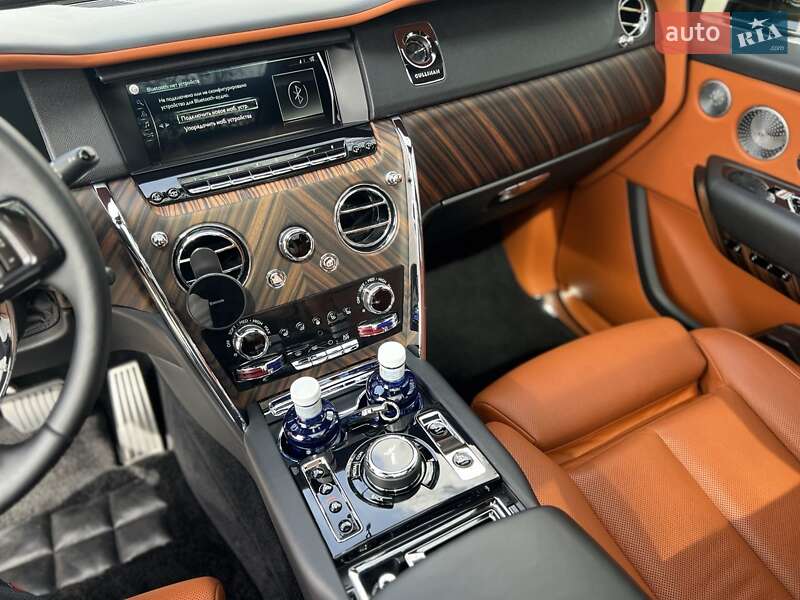 Внедорожник / Кроссовер Rolls-Royce Cullinan 2019 в Одессе