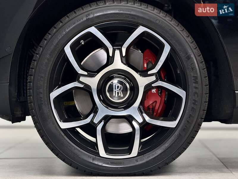 Позашляховик / Кросовер Rolls-Royce Cullinan 2020 в Києві