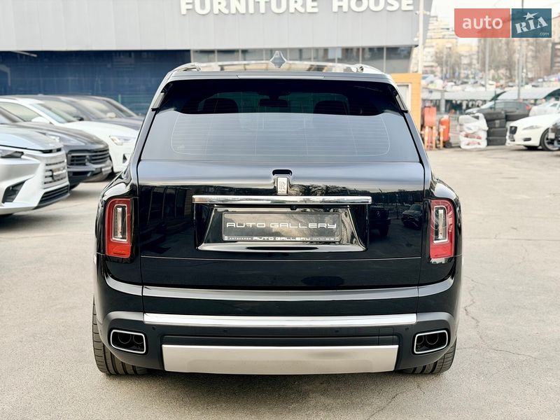 Внедорожник / Кроссовер Rolls-Royce Cullinan 2019 в Киеве
