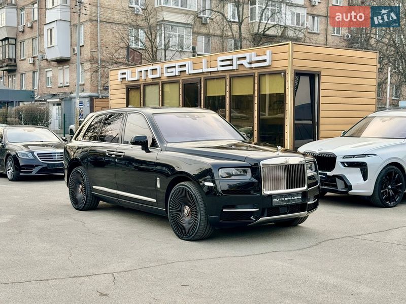 Внедорожник / Кроссовер Rolls-Royce Cullinan 2019 в Киеве
