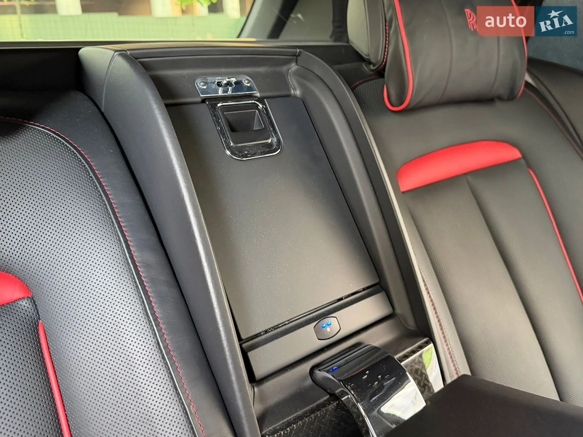2019 Rolls-Royce Cullinan - мініатюра 62