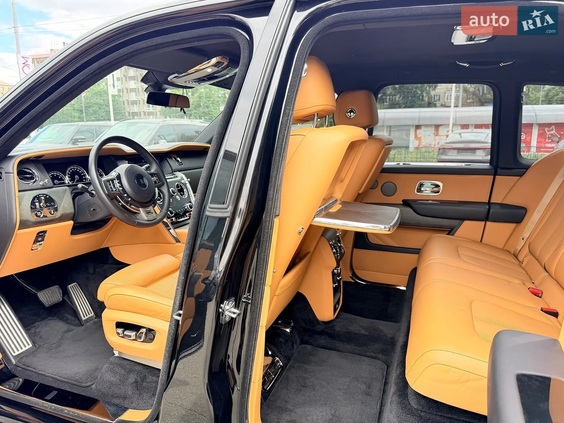 2019 Rolls-Royce Cullinan - мініатюра 37