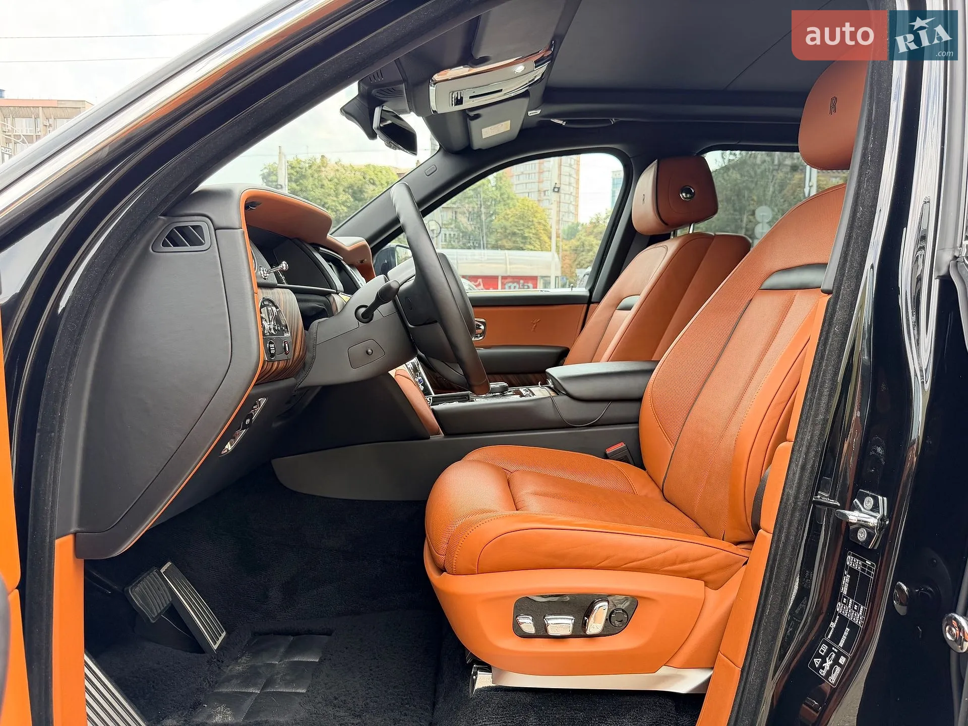 2019 Rolls-Royce Cullinan - мініатюра 19