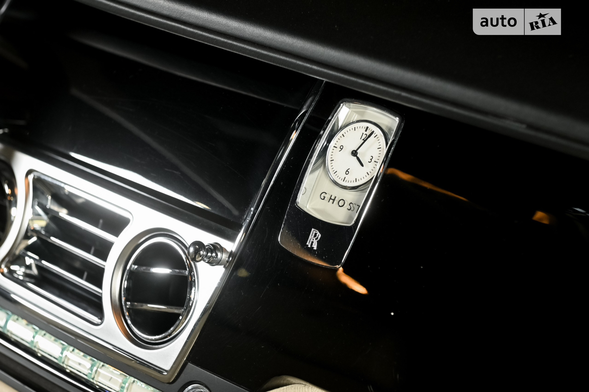 2011 Rolls-Royce Ghost - мініатюра 17