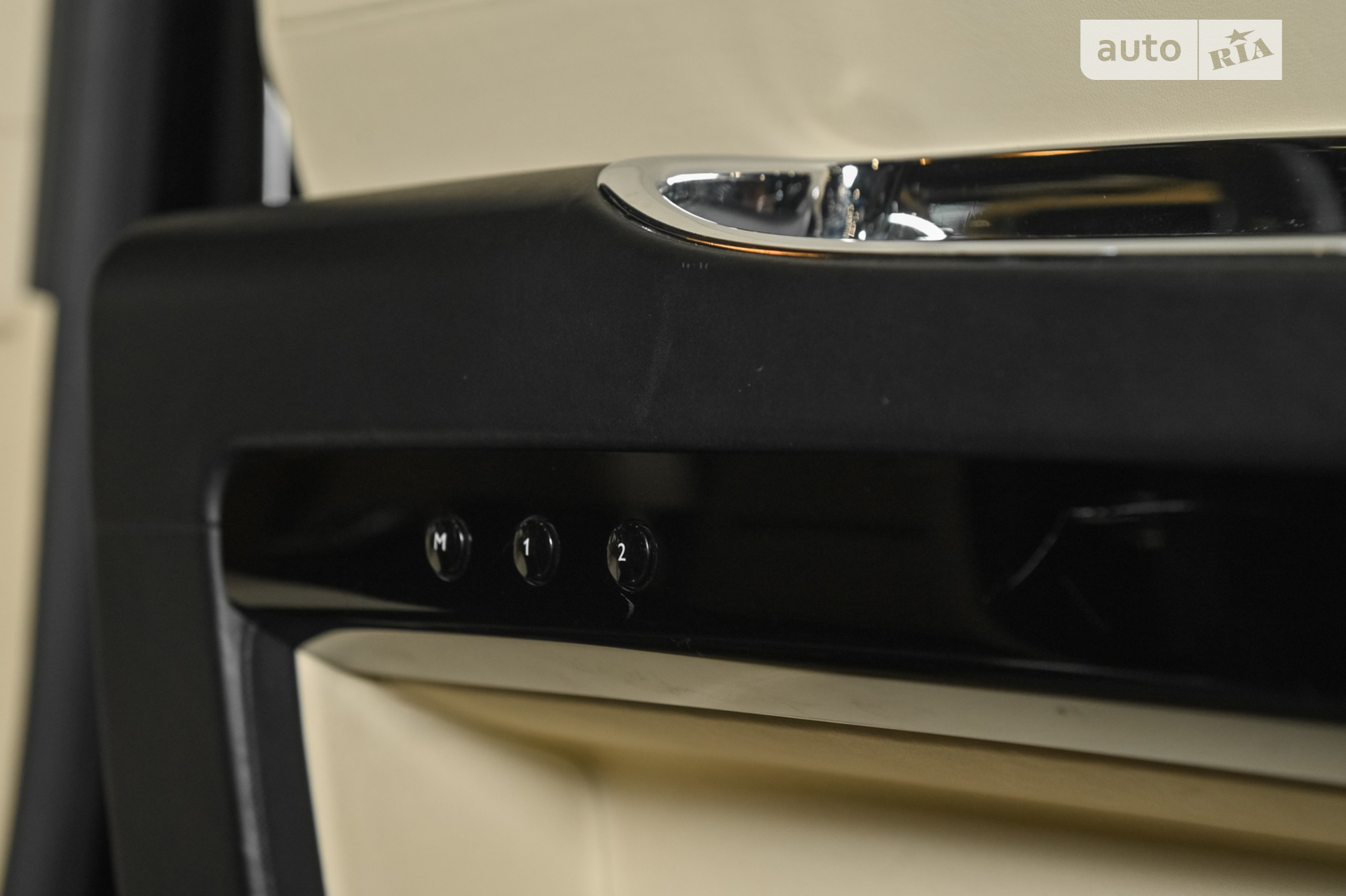 2011 Rolls-Royce Ghost - мініатюра 46