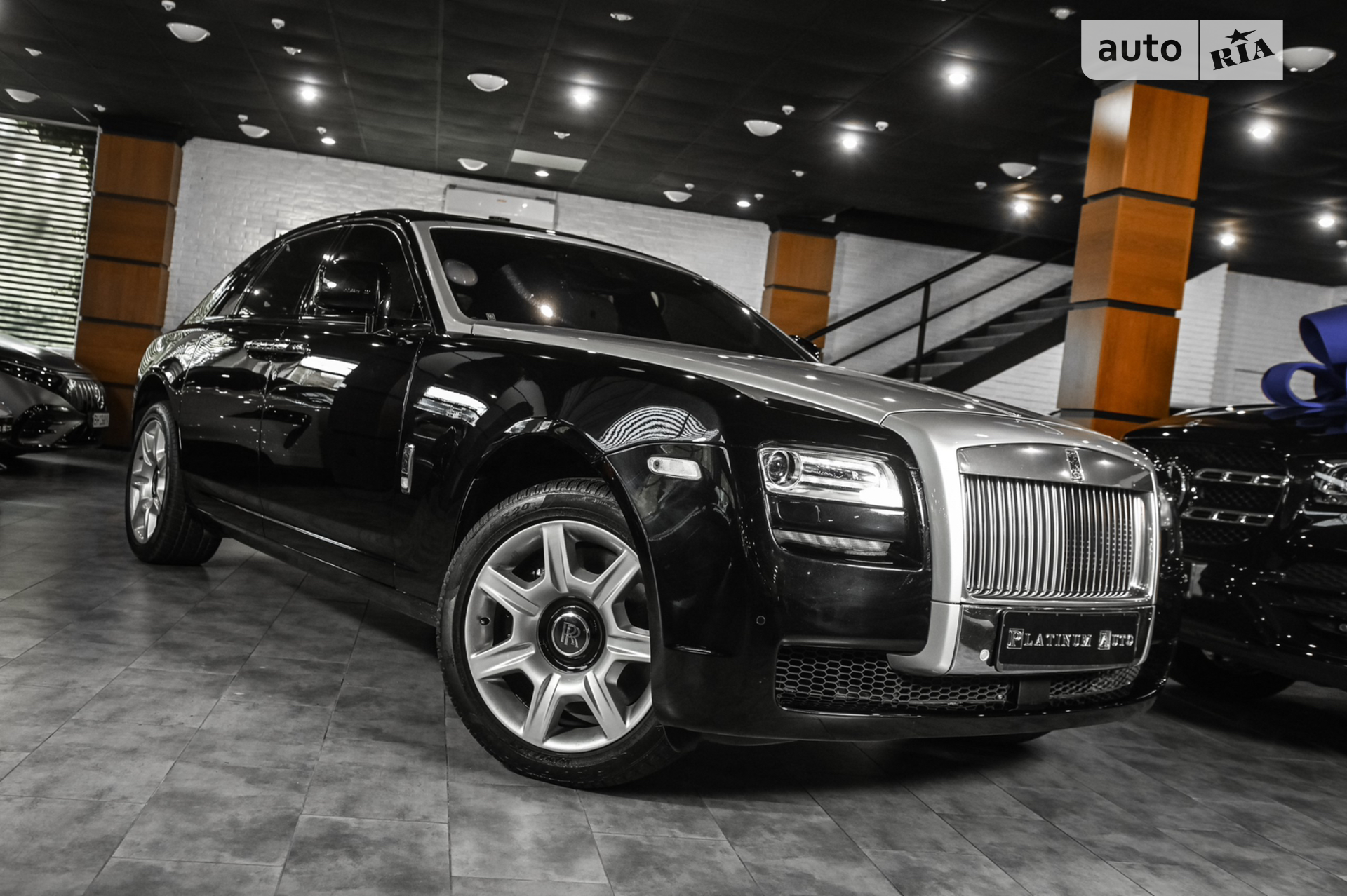 2011 Rolls-Royce Ghost - мініатюра 68