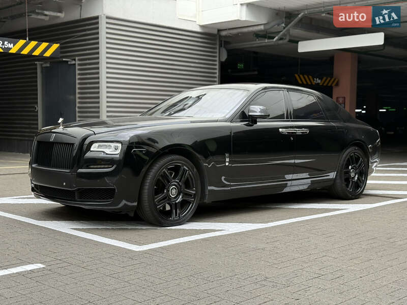 Седан Rolls-Royce Ghost 2015 в 