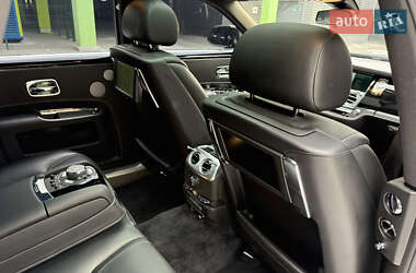 Седан Rolls-Royce Ghost 2015 в 