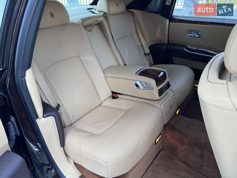 Седан Rolls-Royce Ghost 2013 в Днепре