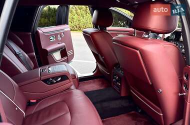 Седан Rolls-Royce Ghost 2021 в 