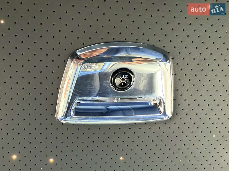 Седан Rolls-Royce Ghost 2018 в Києві