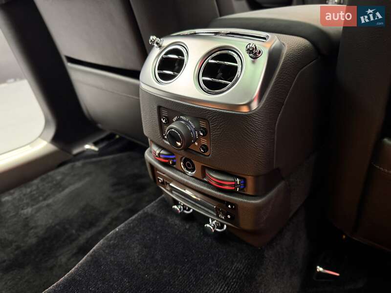 Седан Rolls-Royce Ghost 2010 в Киеве фото 50 Седан Rolls-Royce Ghost 2010 в Киеве