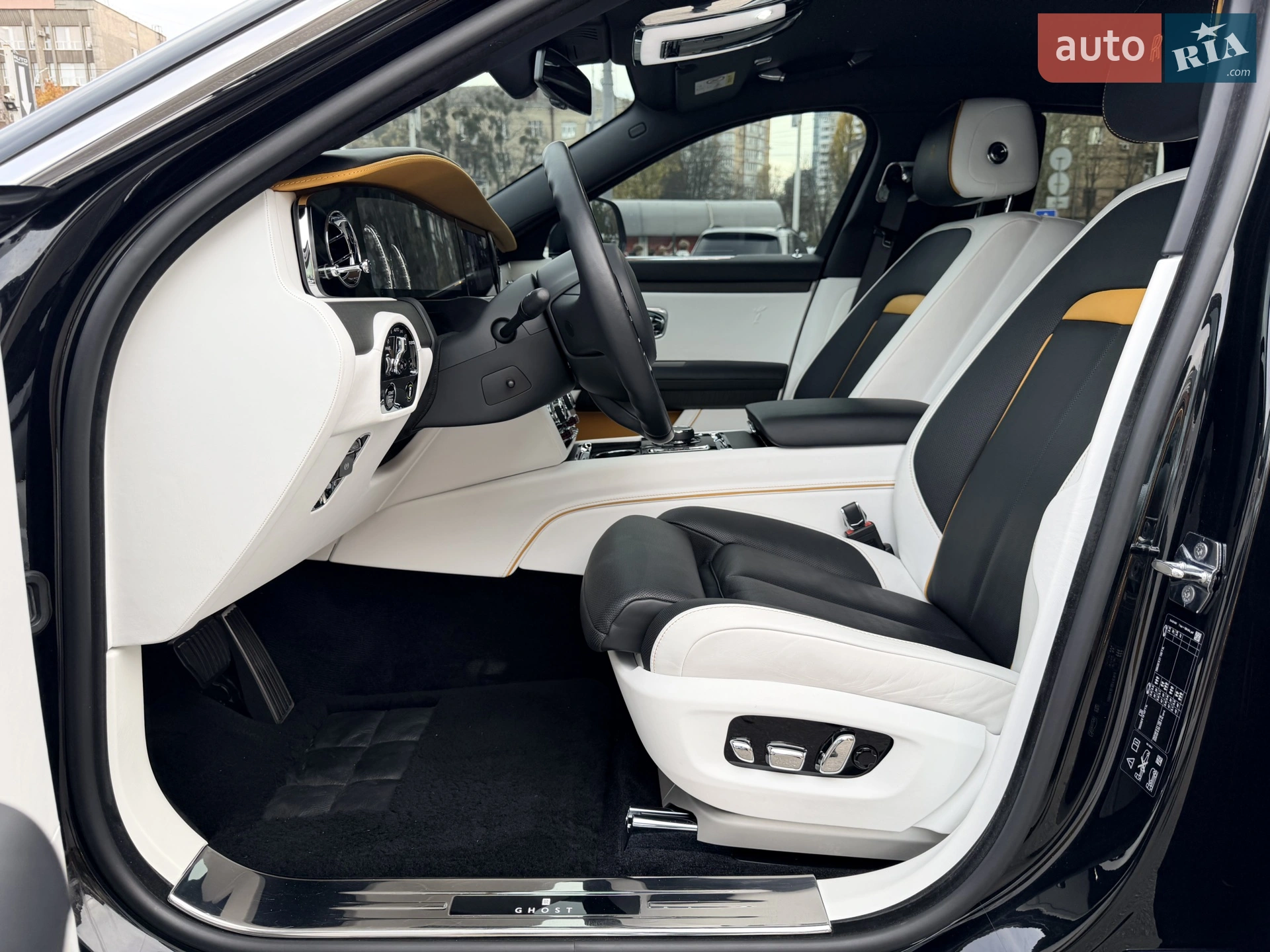 2020 Rolls-Royce Ghost - мініатюра 25