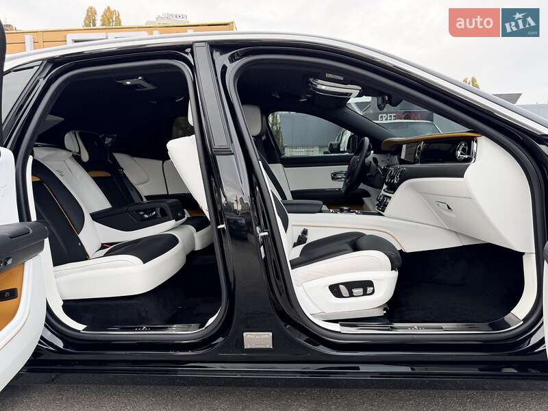Седан Rolls-Royce Ghost 2020 в Києві