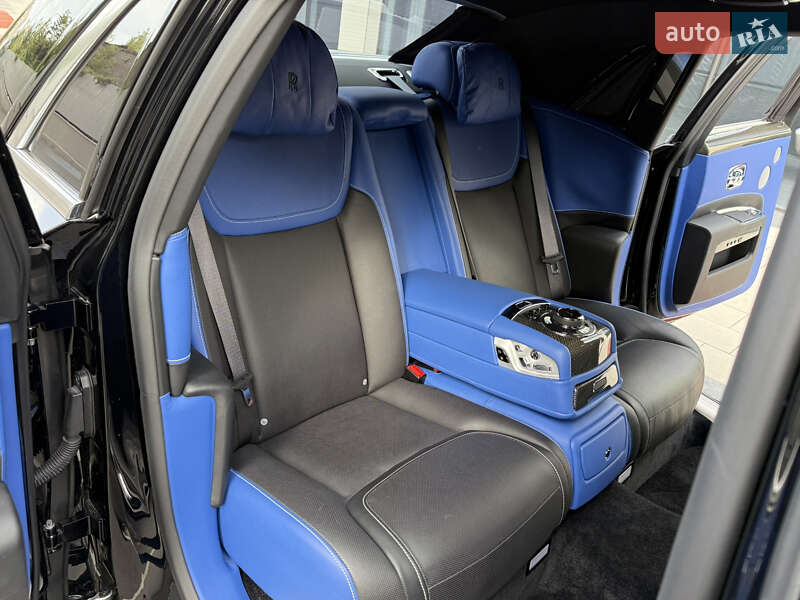 Седан Rolls-Royce Ghost 2018 в Киеве фото 59 Седан Rolls-Royce Ghost 2018 в Киеве