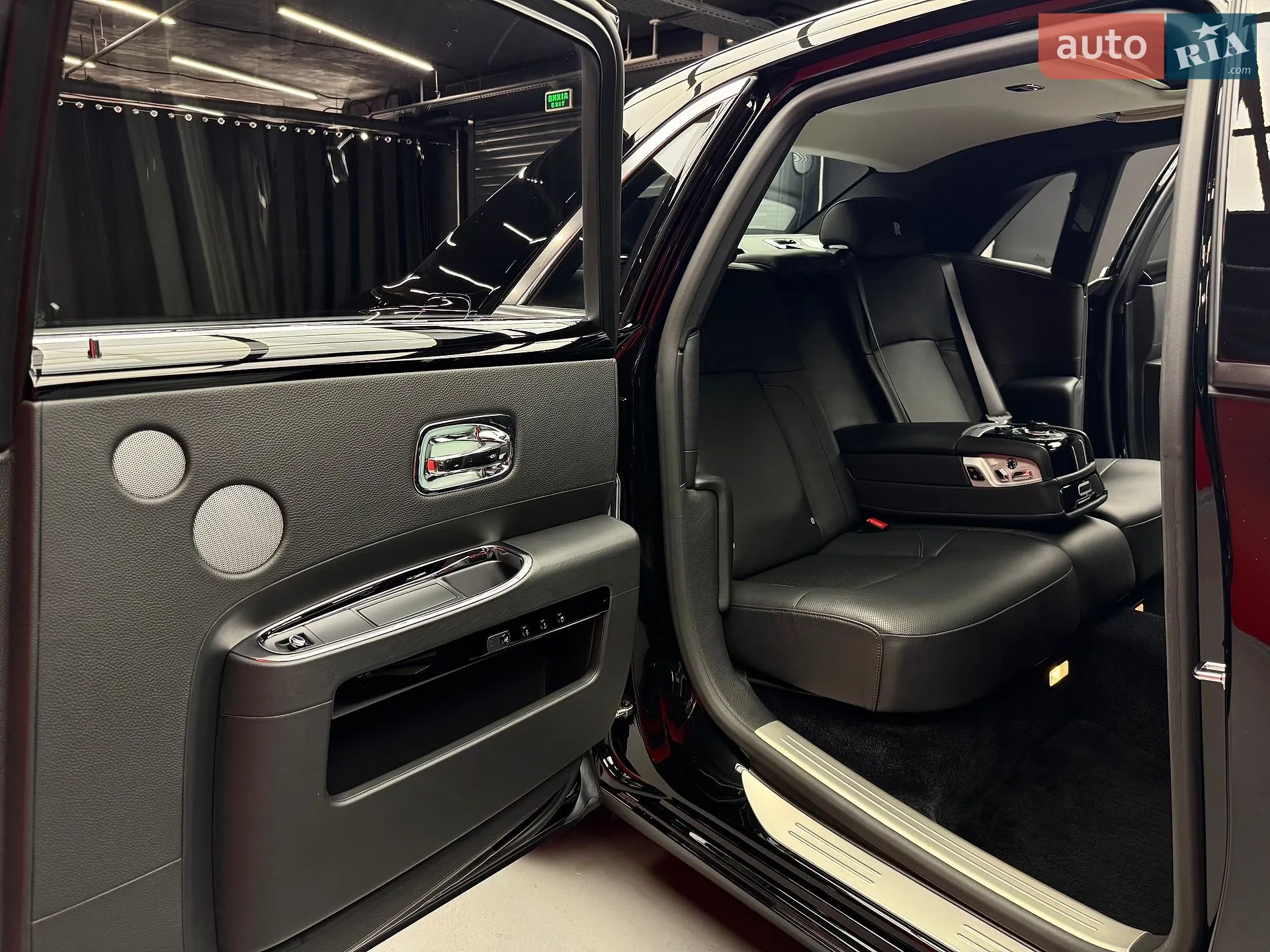 2010 Rolls-Royce Ghost - мініатюра 45