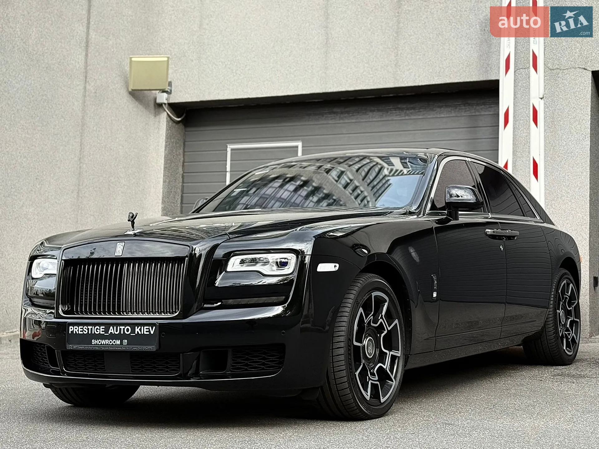 2018 Rolls-Royce Ghost - мініатюра 10