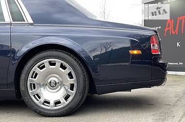 Седан Rolls-Royce Phantom 2012 в Киеве