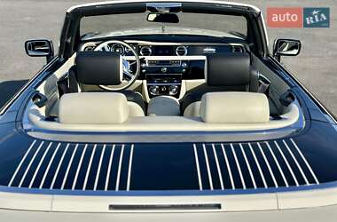 Кабриолет Rolls-Royce Phantom 2007 в 