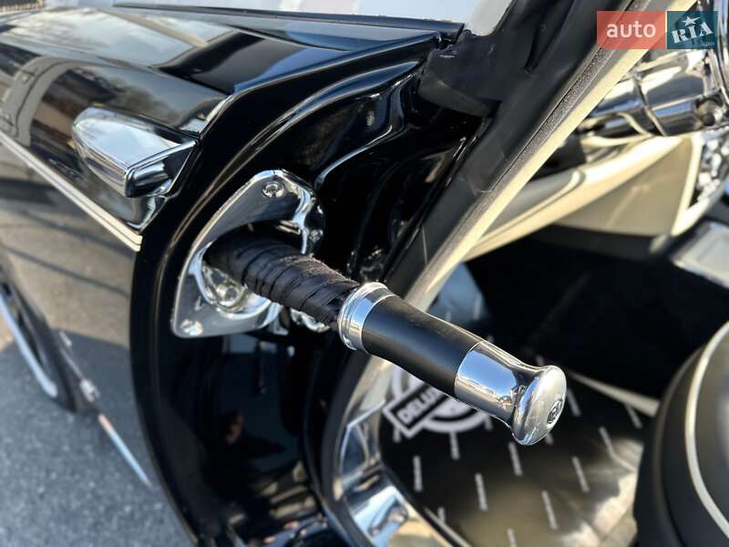 Кабріолет Rolls-Royce Phantom 2007 в Києві