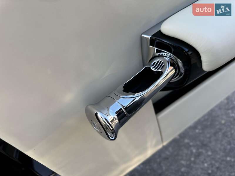 Кабріолет Rolls-Royce Phantom 2007 в Києві