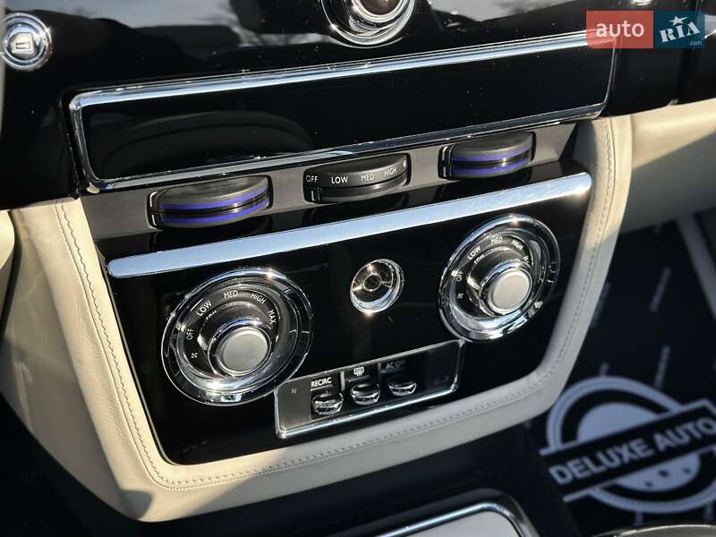 Кабріолет Rolls-Royce Phantom 2007 в Києві
