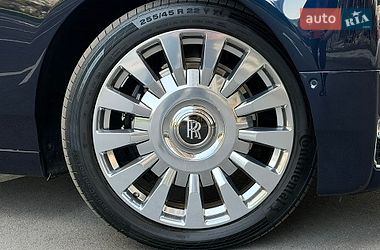 Седан Rolls-Royce Phantom 2019 в Києві