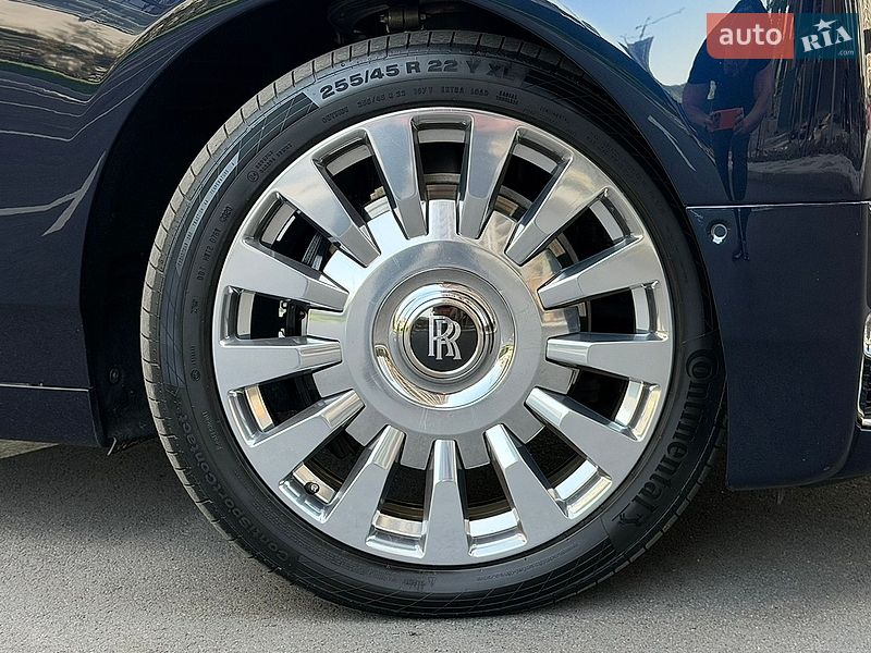 Седан Rolls-Royce Phantom 2019 в Києві