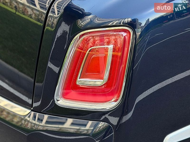 Седан Rolls-Royce Phantom 2019 в Києві