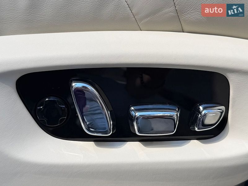 Седан Rolls-Royce Phantom 2019 в Києві