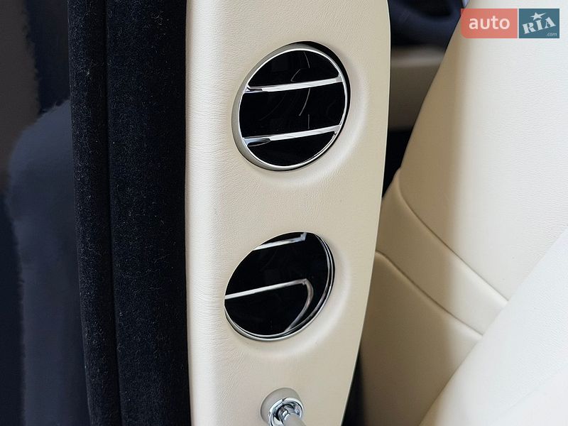 Седан Rolls-Royce Phantom 2019 в Києві