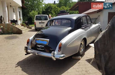 Купе Rolls-Royce Silver Cloud 1963 в Львове