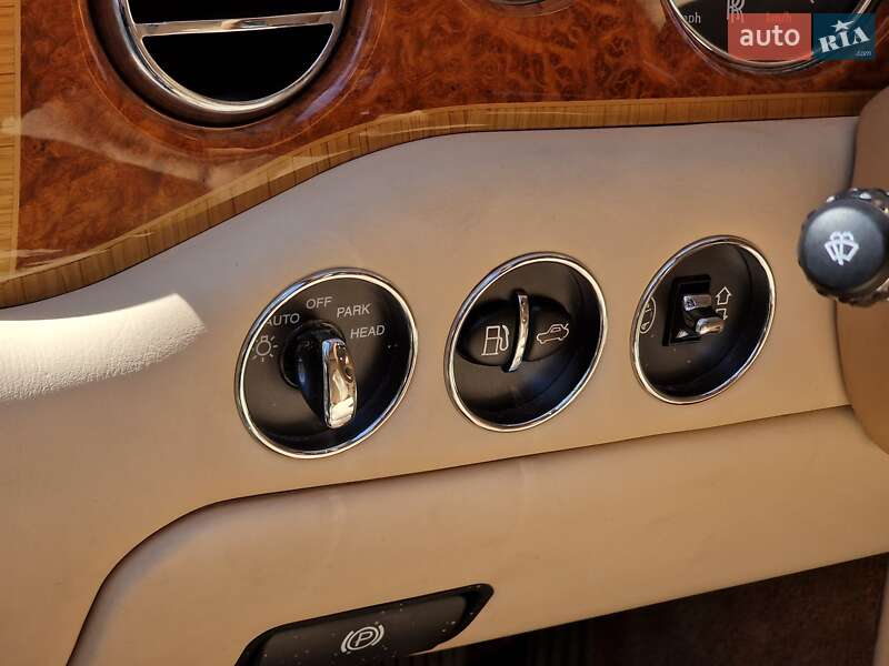 Седан Rolls-Royce Silver Seraph 2001 в Одессе фото 62 Седан Rolls-Royce Silver Seraph 2001 в Одессе