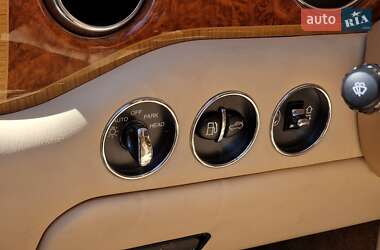 Седан Rolls-Royce Silver Seraph 2001 в 