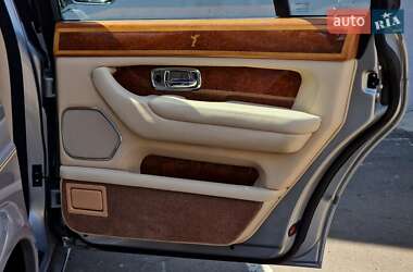 Седан Rolls-Royce Silver Seraph 2001 в 
