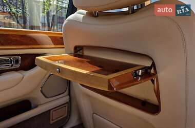 Седан Rolls-Royce Silver Seraph 2001 в 