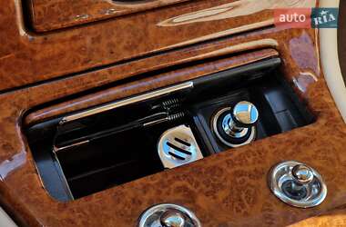 Седан Rolls-Royce Silver Seraph 2001 в 