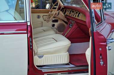 Седан Rolls-Royce Silver Shadow 1974 в 