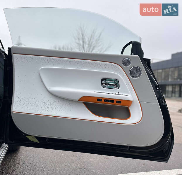 Купе Rolls-Royce Spectre 2024 в Киеве фото 25 Купе Rolls-Royce Spectre 2024 в Киеве