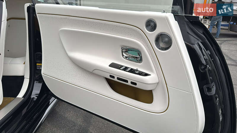 Купе Rolls-Royce Spectre 2024 в Киеве фото 54 Купе Rolls-Royce Spectre 2024 в Киеве